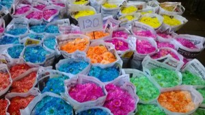 kukkatorin väriloistoa