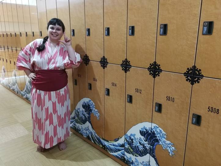 Olen oppinut monia japanilaisia poseerauksia. :D