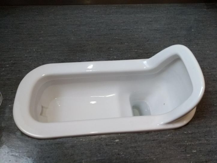 A traditional Japanese toilet that you can see in some restaurants, universities and metro stations. 