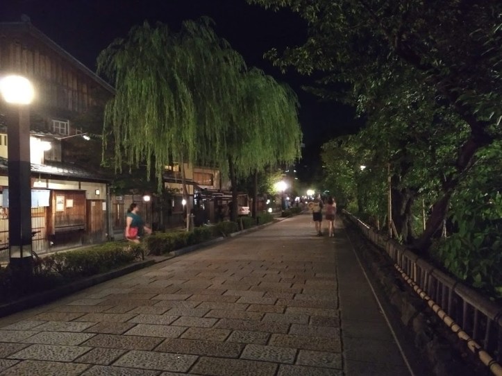 Illan kävelyreittini Gioniin oli rauhallinen ja kaunis. 