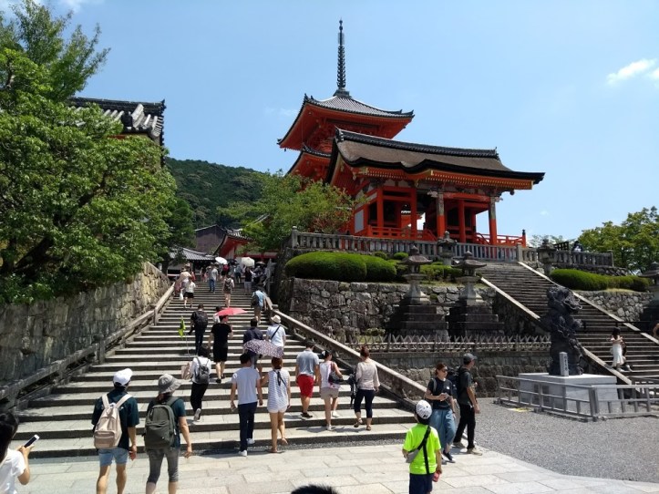 Niōmonin portti ennen temppeliä