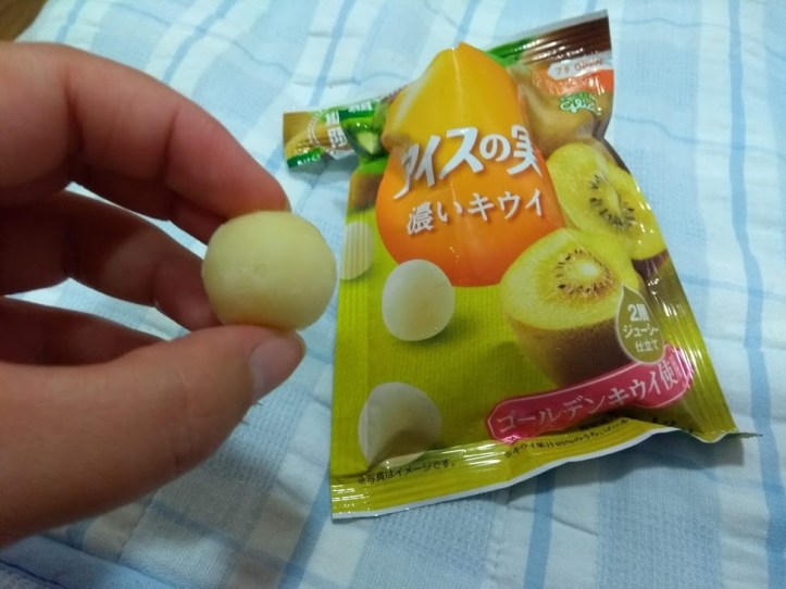 Mehujäätelöpalloja