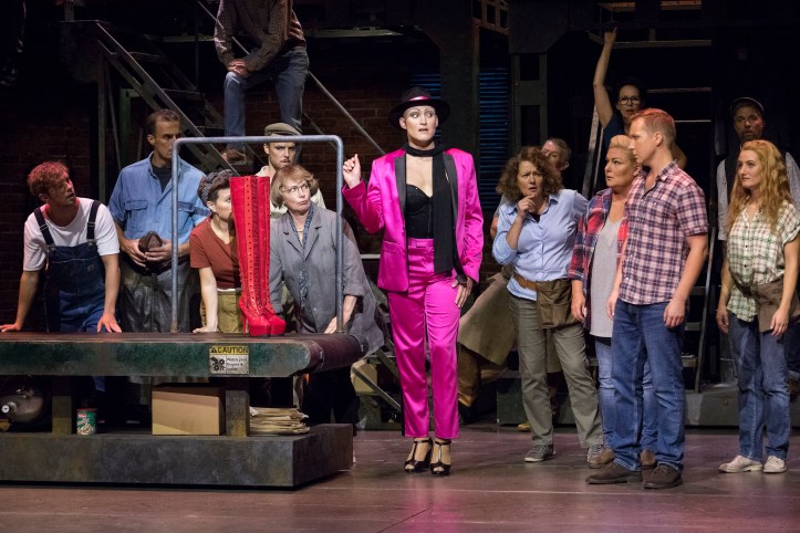 Helsingin Kaupunginteatteri – Kinky Boots – Kuva © Mirka Kleemola