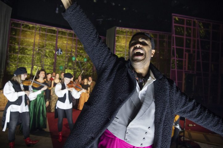 Helsingin Kaupunginteatteri – Kirsikkatarha – Kuvassa Chike Ohanwe – Kuva Stefan Bremer