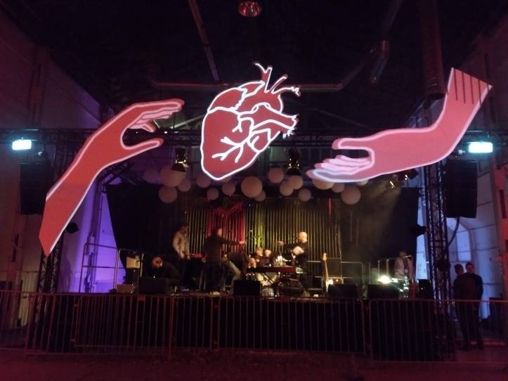 Radio Helsinki -lava näytti hienolta.