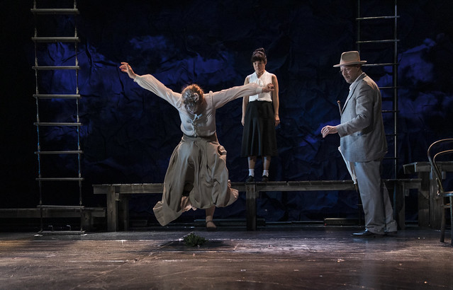 Pirjo Määttä, Aksa Korttila ja Esa-Matti Long. Kuva: Tommi Mattila