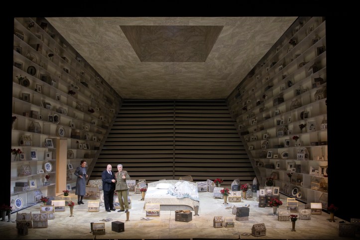 Michael Kraus, Mika Pohjonen, Ivonne Fuchs. Kuva: Stefan Bremer, 2019