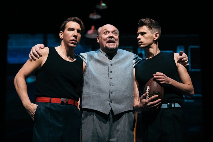 Kuva: Mitro Härkönen. Kuvassa: Aku Hirviniemi, Hannu-Pekka Björkman ja Samuli Niittymäki.